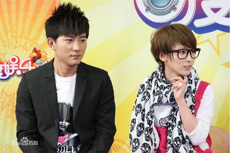 谢楠(Iola)2011.3.23  百度娱乐访图片图集