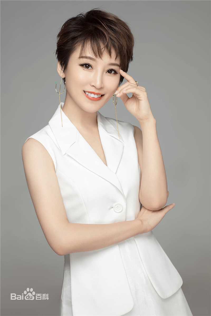 最新谢楠(Iola)性感图片