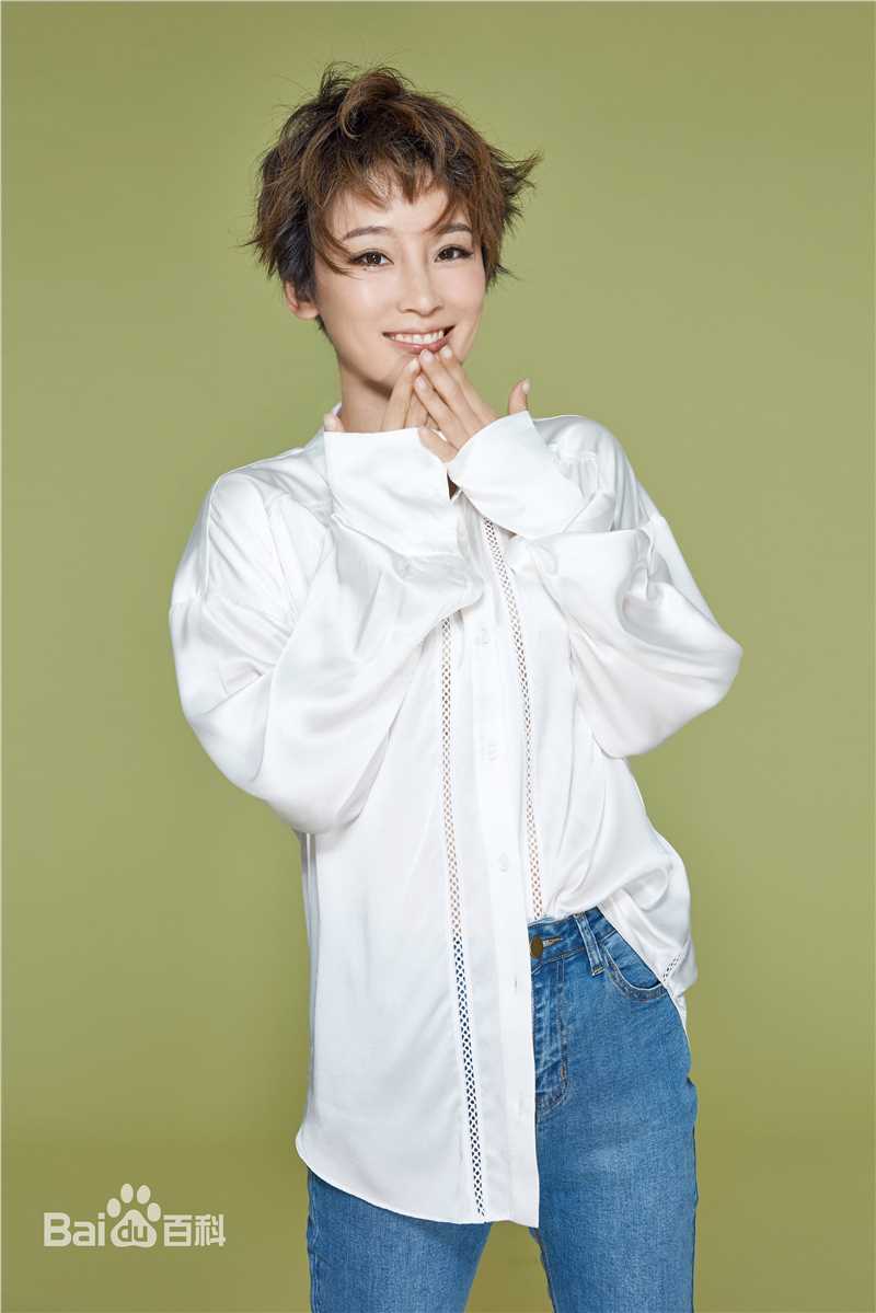 最新谢楠(Iola)性感图片