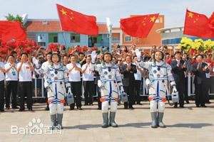刘洋(Yang Liu)出征太空，首位女宇航员诞生图册
