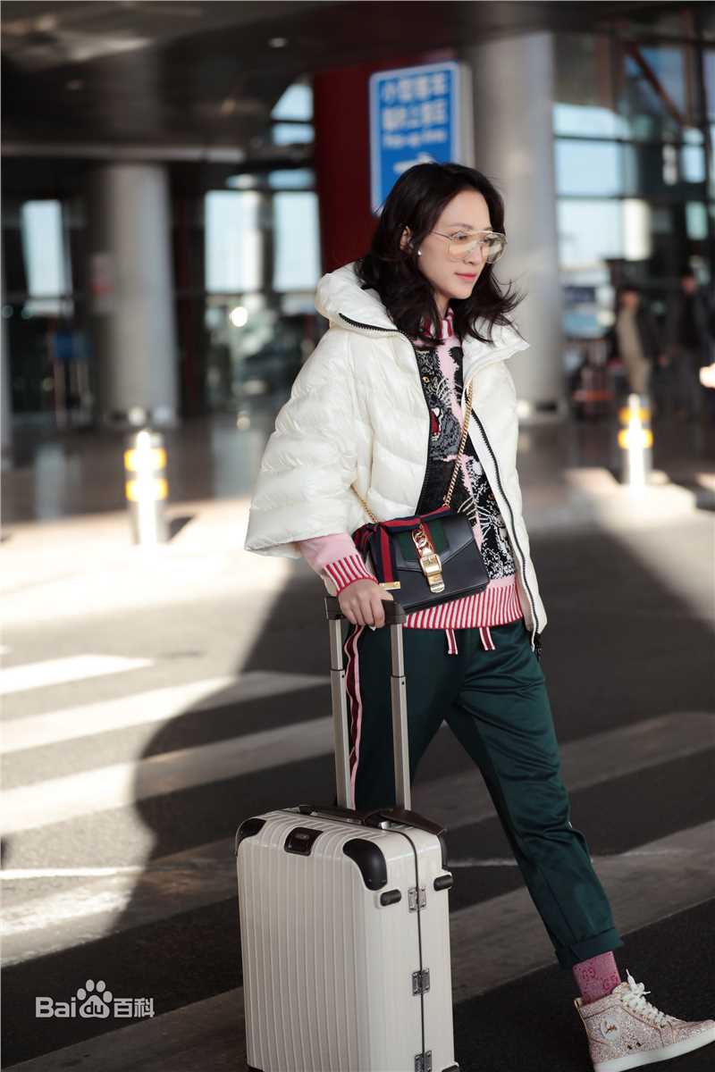 秦子越机场图壁纸壁纸