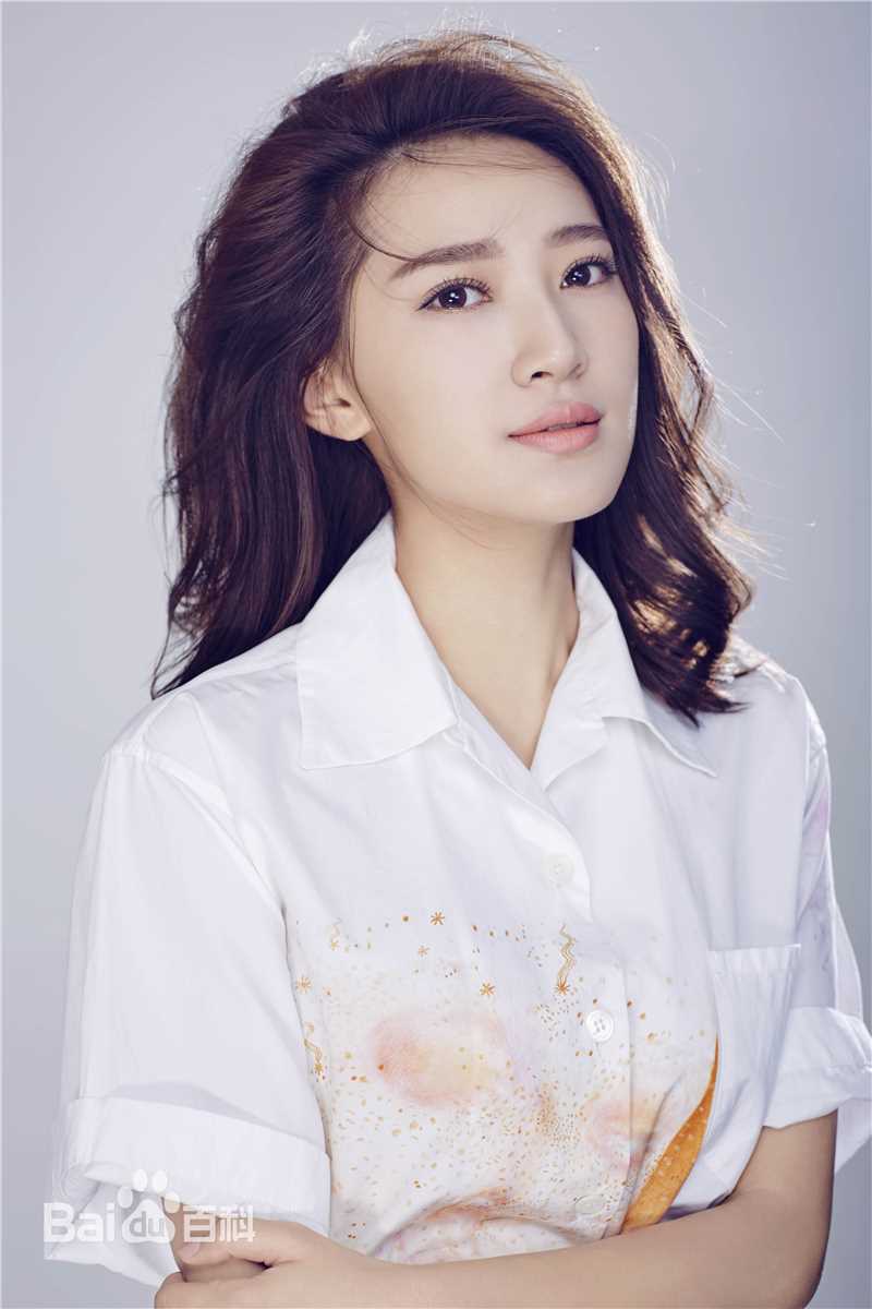 秦子越时尚素颜照相册