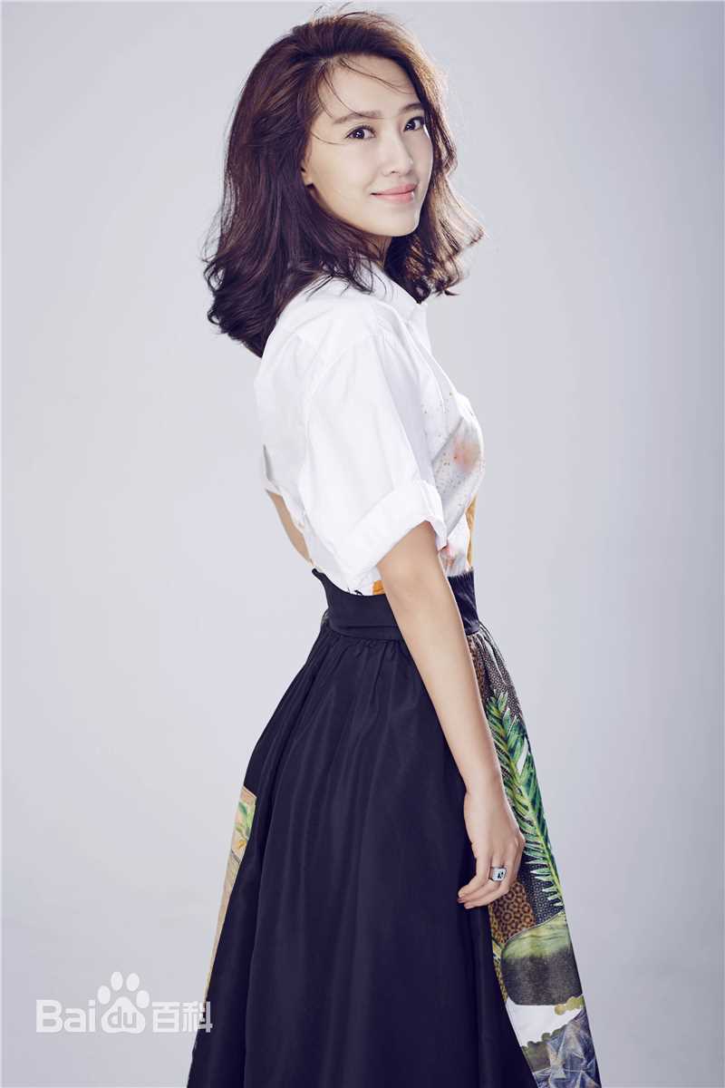 秦子越时尚素颜照相册