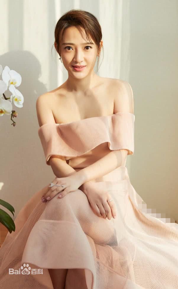 最全秦子越壁纸