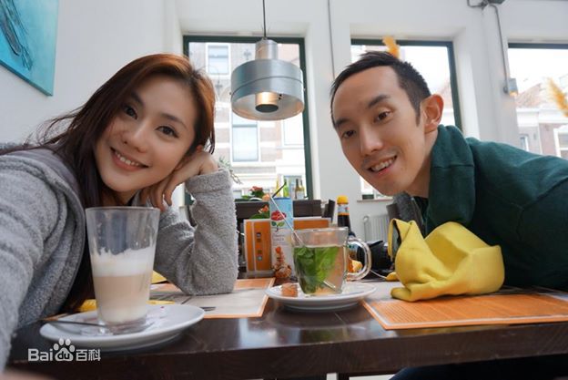 王宇婕(Margaret Wang)和哥哥性感图片图集