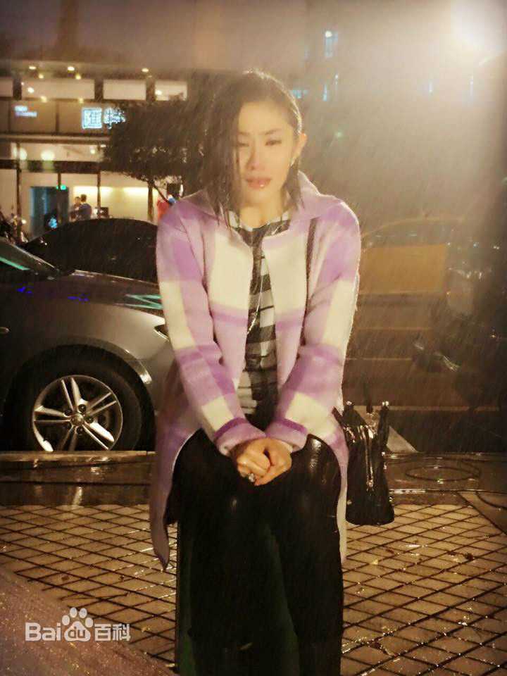 王宇婕(Margaret Wang)2015年1月份新戏世间情饰演王晶晶图册