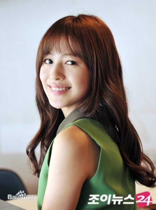 崔智友（本名）(，Choi JiWoo)智友生活照