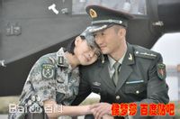 侯梦莎候梦莎军装图片图集