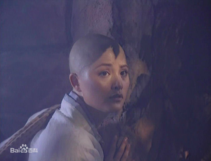 陈丽峰饰演的仪琳前后照片