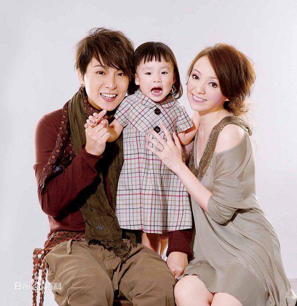 季芹(Chi Chin)家庭照前后照片