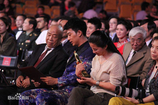 迟蓬_活动照图片图册