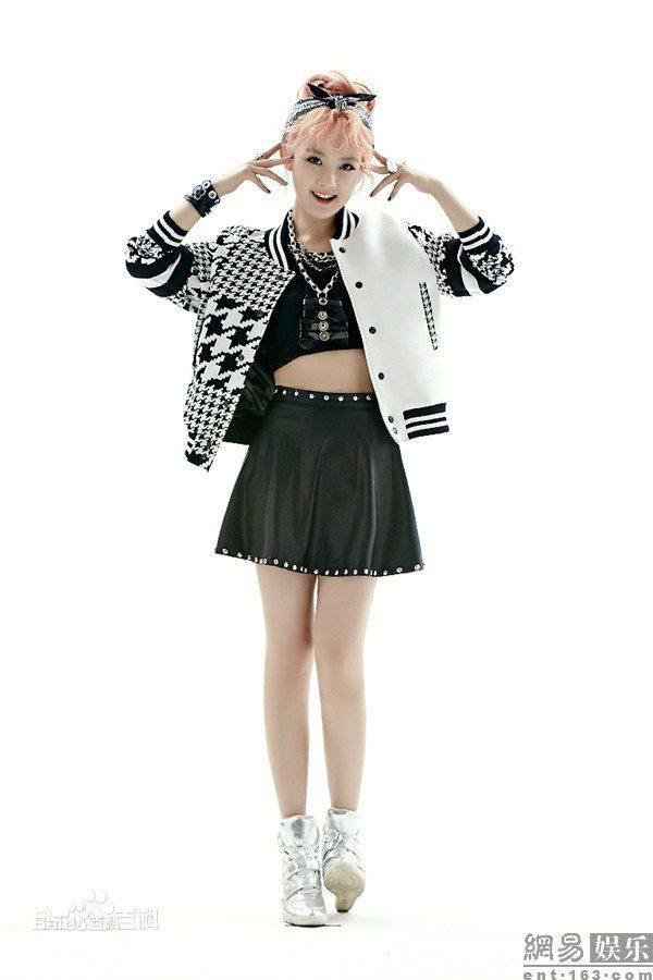 陈梓童(Tifa Chen、A.K.A Queen.T)最新 图集