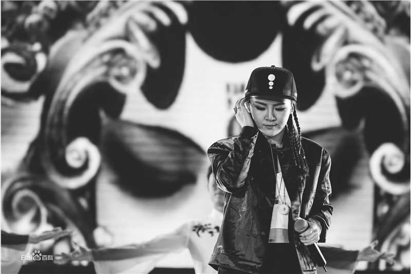 陈梓童(Tifa Chen、A.K.A Queen.T)中国好声音“冠军之夜”西安演唱会 生活照