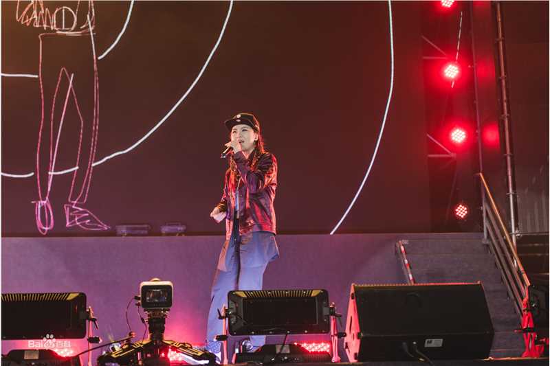 陈梓童(Tifa Chen、A.K.A Queen.T)中国好声音“冠军之夜”西安演唱会 生活照