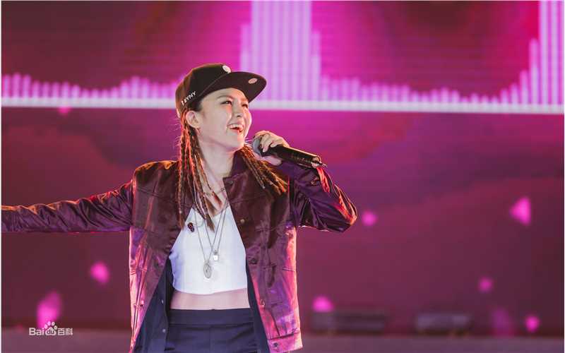 陈梓童(Tifa Chen、A.K.A Queen.T)中国好声音“冠军之夜”西安演唱会 生活照