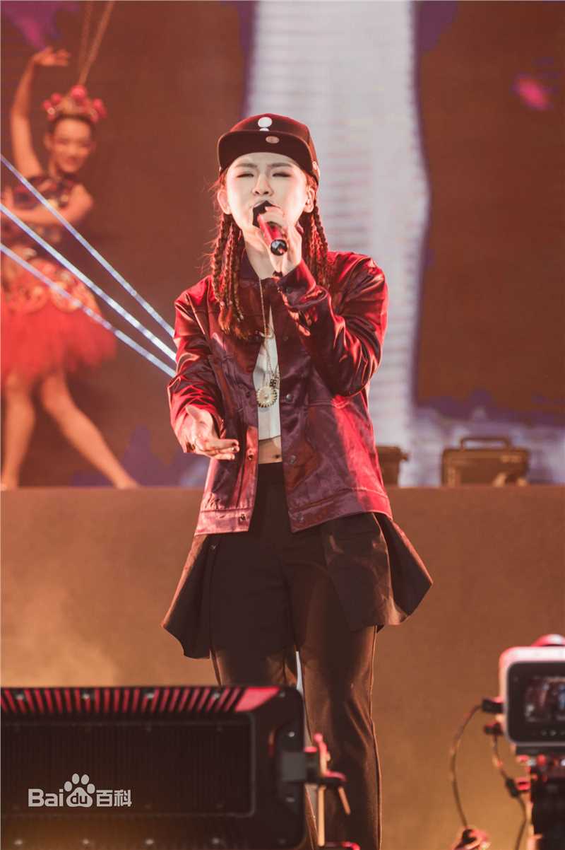 陈梓童(Tifa Chen、A.K.A Queen.T)中国好声音“冠军之夜”西安演唱会 生活照