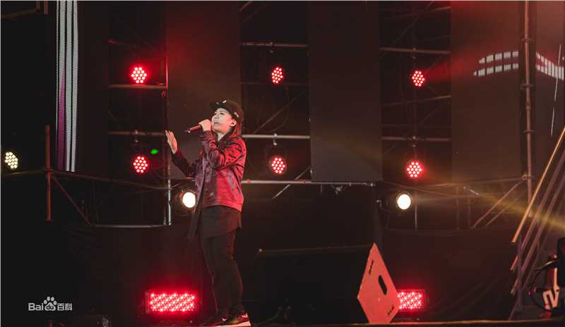 陈梓童(Tifa Chen、A.K.A Queen.T)中国好声音“冠军之夜”西安演唱会 生活照