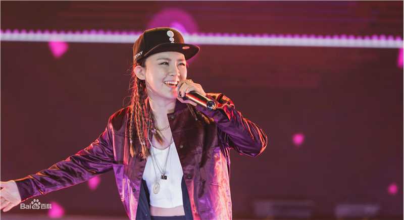 陈梓童(Tifa Chen、A.K.A Queen.T)中国好声音“冠军之夜”西安演唱会 生活照