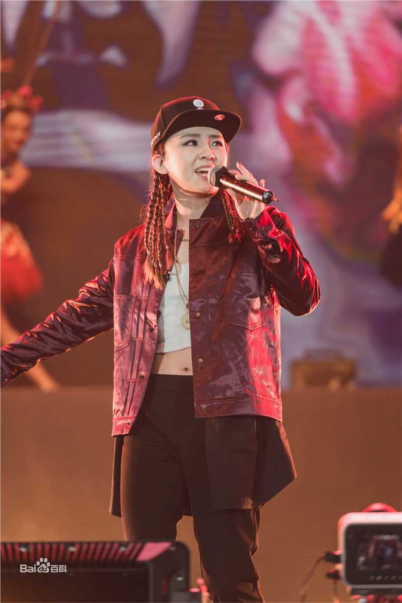 陈梓童(Tifa Chen、A.K.A Queen.T)中国好声音“冠军之夜”西安演唱会 生活照