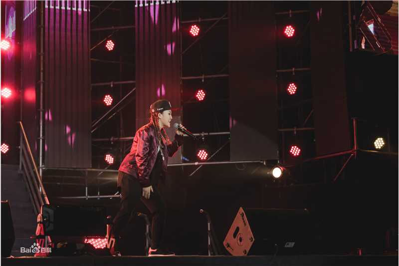 陈梓童(Tifa Chen、A.K.A Queen.T)中国好声音“冠军之夜”西安演唱会 生活照