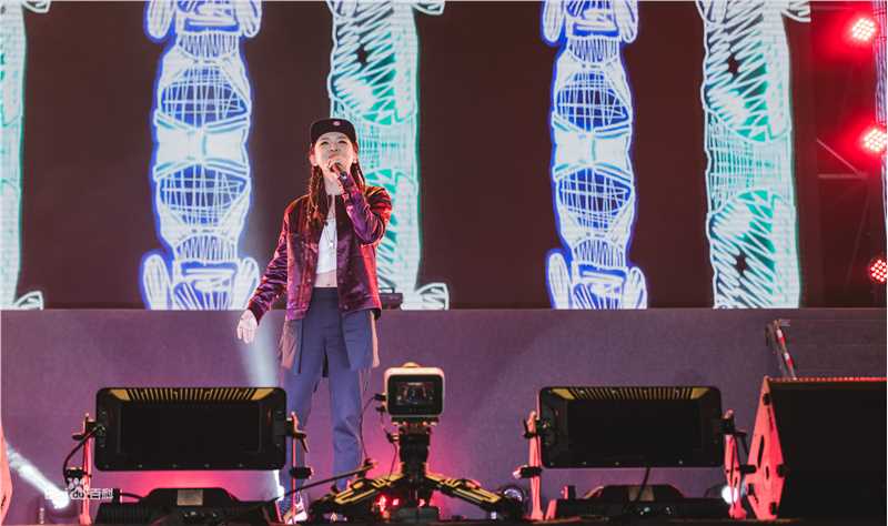 陈梓童(Tifa Chen、A.K.A Queen.T)中国好声音“冠军之夜”西安演唱会 生活照