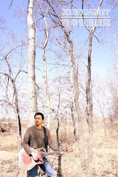 胡畔生活照及（2）