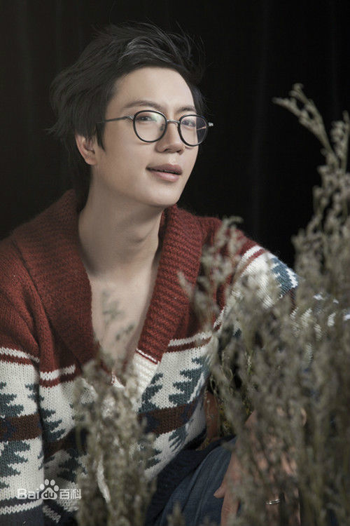 马诗歌前后照片