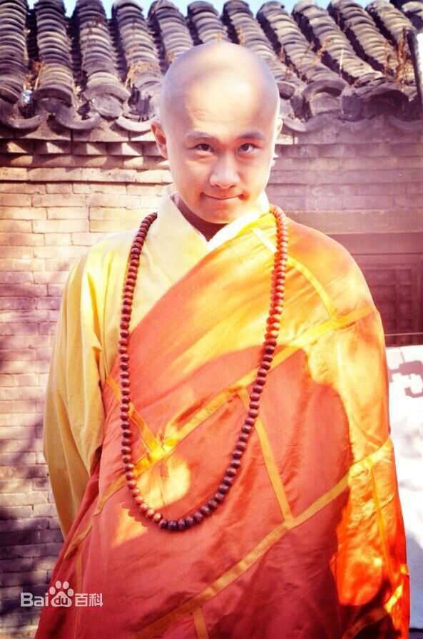 鞭鞭于白水报告老板！贺岁篇生活照