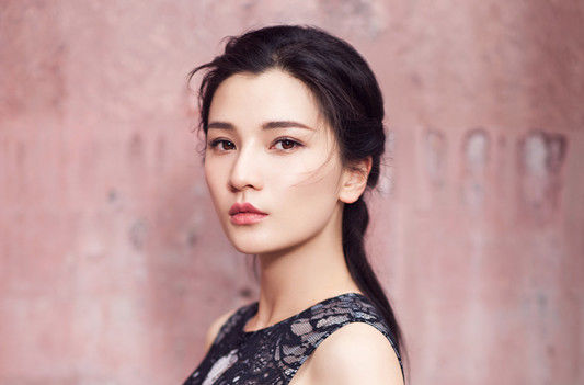 王艺曈(Carrie Wang)前后照片