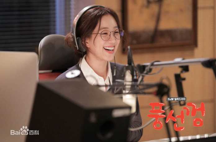 郑丽媛(，Jung Ryeo Won)tvn泡泡糖性感图片图集