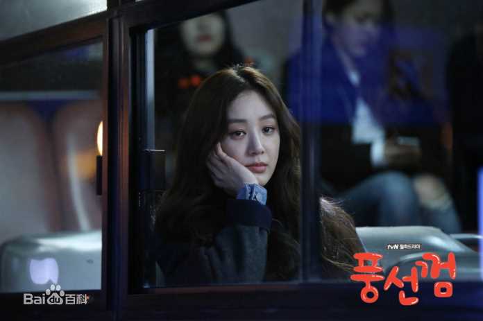 郑丽媛(，Jung Ryeo Won)tvn泡泡糖性感图片图集