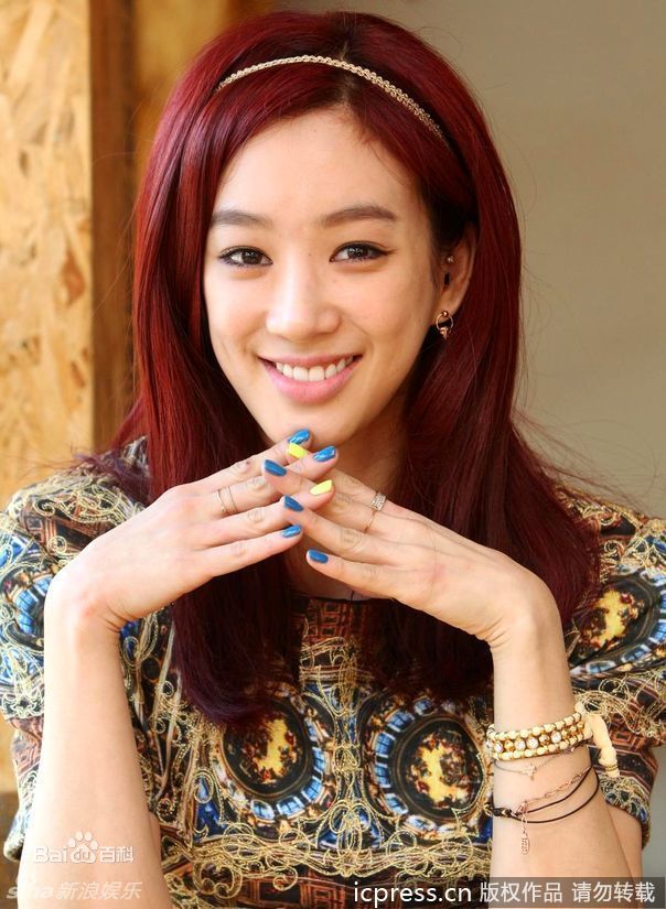 最新郑丽媛(，Jung Ryeo Won)精彩图册