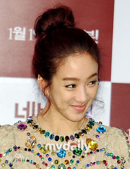 精选郑丽媛(，Jung Ryeo Won)精彩图册