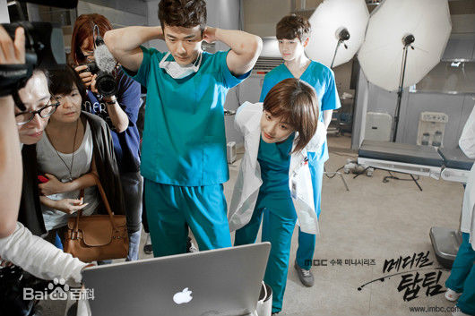 吴涟序( Oh Yeon Seo)医学团队图片图集