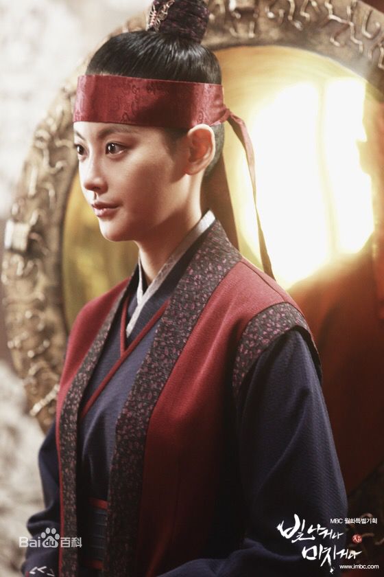 吴涟序( Oh Yeon Seo)辉煌或疯狂图片图册