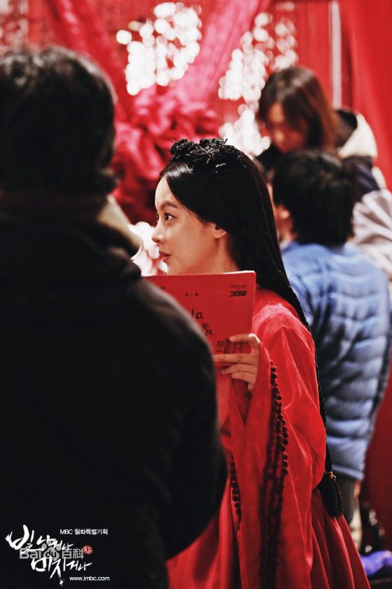 吴涟序( Oh Yeon Seo)辉煌或疯狂图片图册