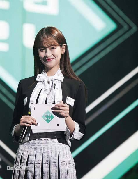 吴涟序( Oh Yeon Seo)少年24前后照片