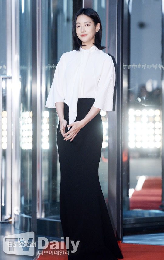 吴涟序( Oh Yeon Seo)2016 S演技大赏前后照片