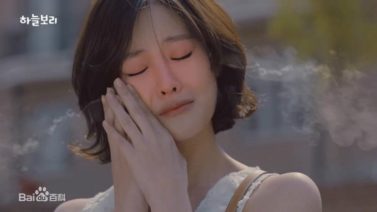 吴涟序( Oh Yeon Seo)大麦天空茶素颜照壁纸