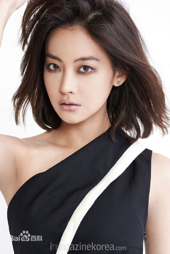 吴涟序( Oh Yeon Seo)Esquire图片图册