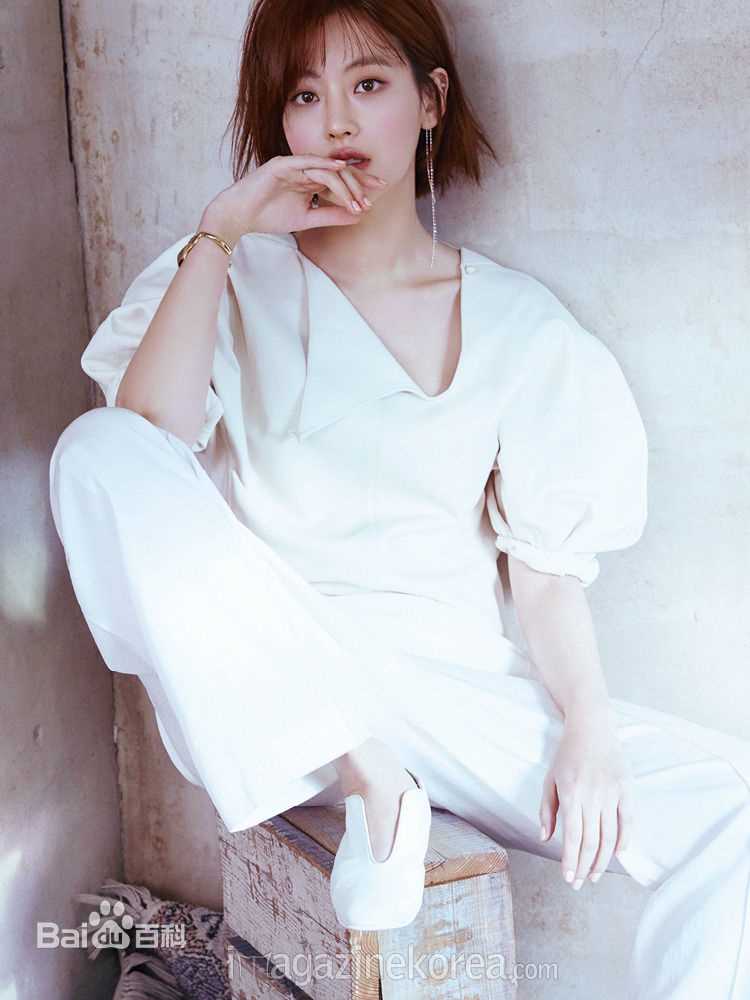 吴涟序( Oh Yeon Seo)2016 BAZAAR素颜照相册