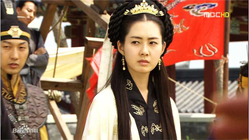 高清李枖原(Lee Yo Won)在《善德女王》中的图集