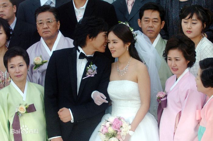 延政勋(Yeon Jung-Hoon)鸳鸯夫妇韩佳人图片图册