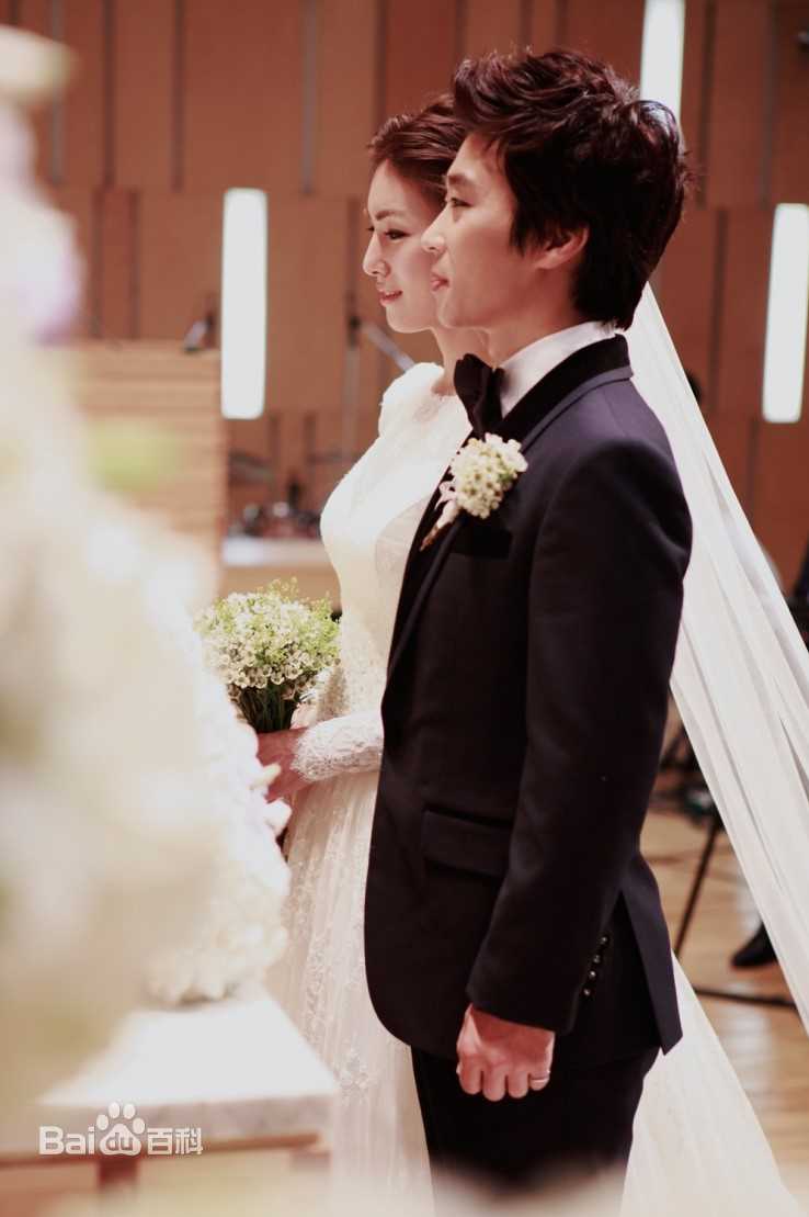 金晶和(Kim Jung-Hwa、 、キム ジョンファ) 刘恩成壁纸壁纸