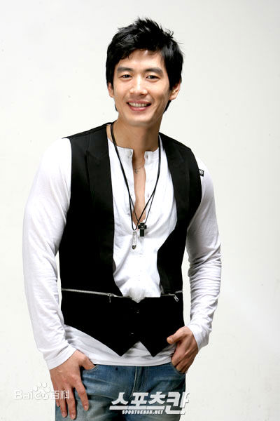 朴正哲()的艺术照及与其他艺人的合照前后照片