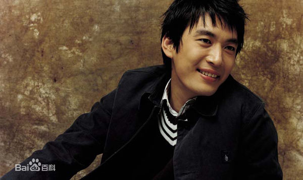 朴正哲()的艺术照及与其他艺人的合照前后照片