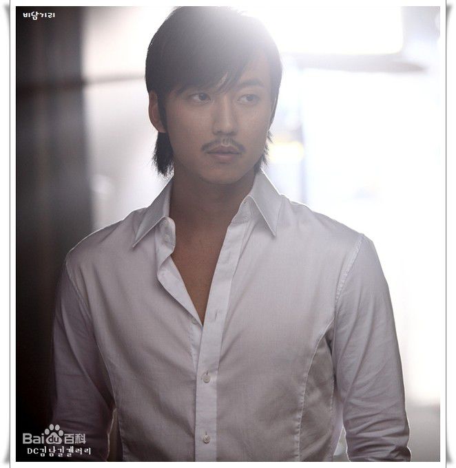 金南佶( Kim Nam Gil)坏男人生活照