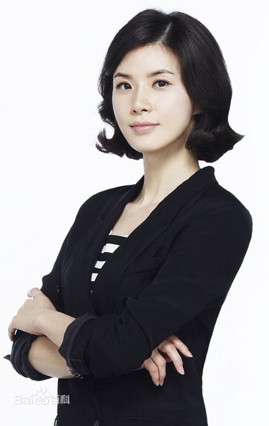 李宝英(Lee Bo Young)剧照