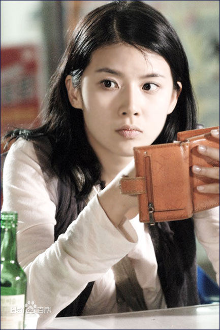 李宝英(Lee Bo Young)剧照