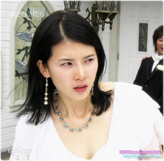 李宝英(Lee Bo Young)剧照